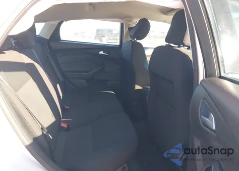 2016 Ford Focus Se z USA, uszkodzony, nr VIN 1FADP3K27GL254736